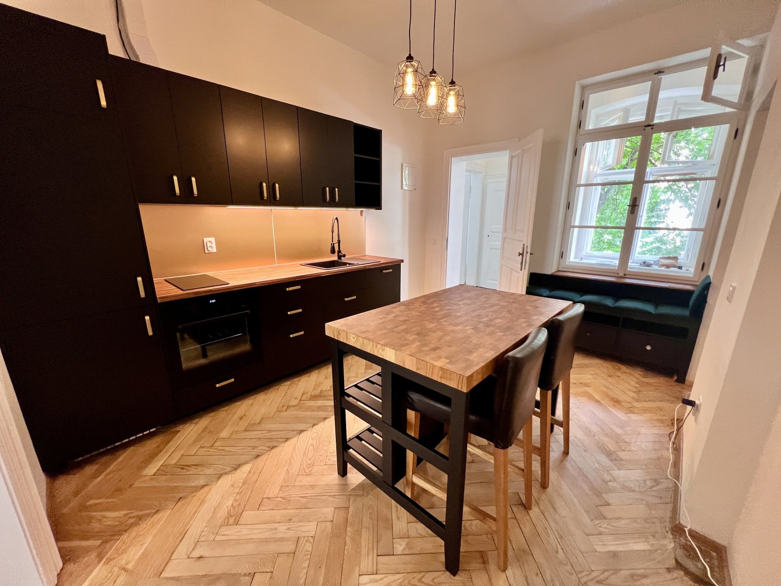 Pronájem bytu 2+kk, 42 m2, Praha – Nové Město