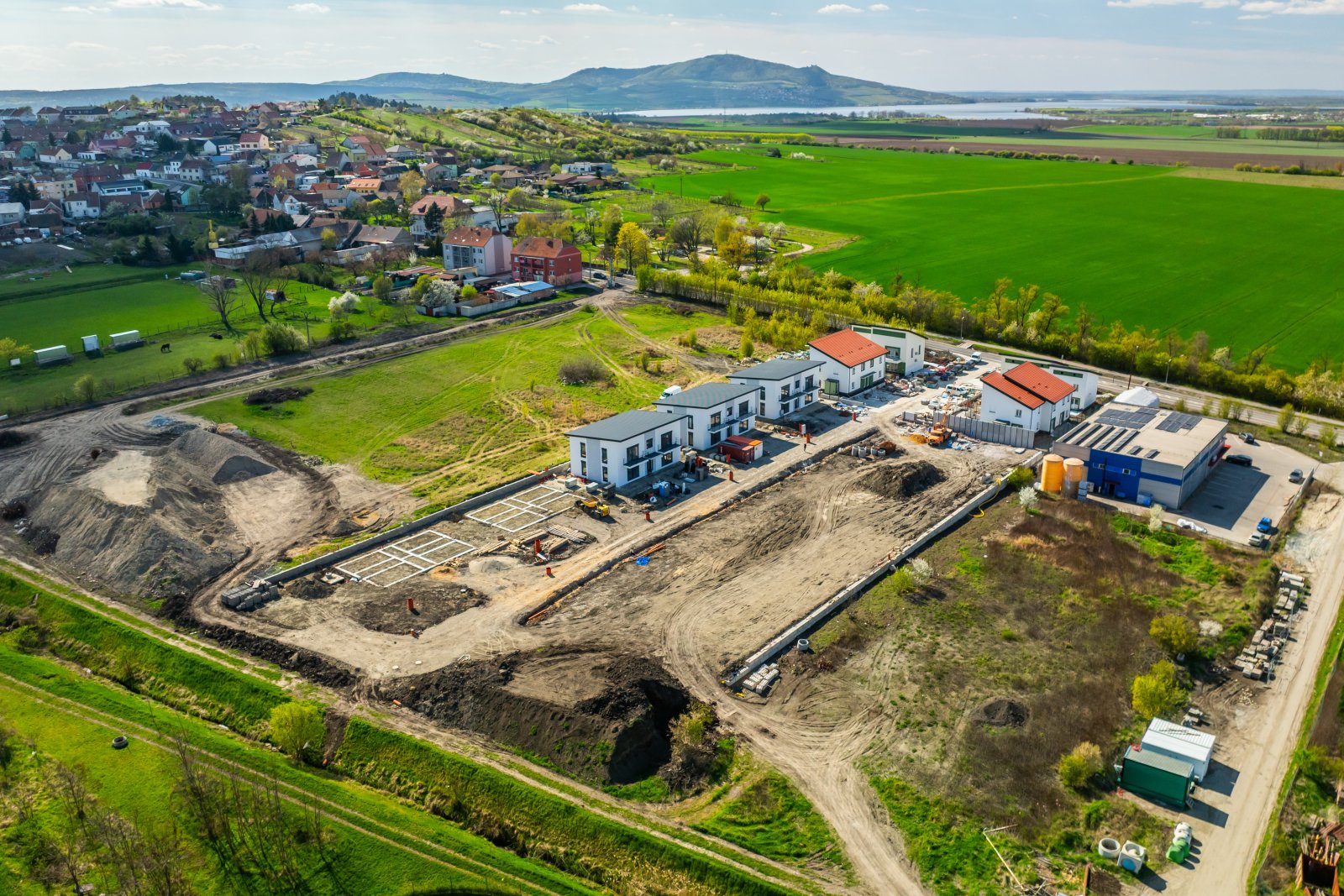 Prodej bytu 2+kk, 66 m2, Zaječí
